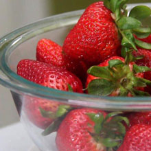 チョコレートで覆われたイチゴケトウェイ