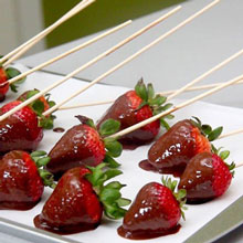 チョコレートで覆われたイチゴケトウェイ