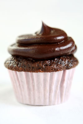 クリーミーなグルテンフリーチョコレートフロスティング